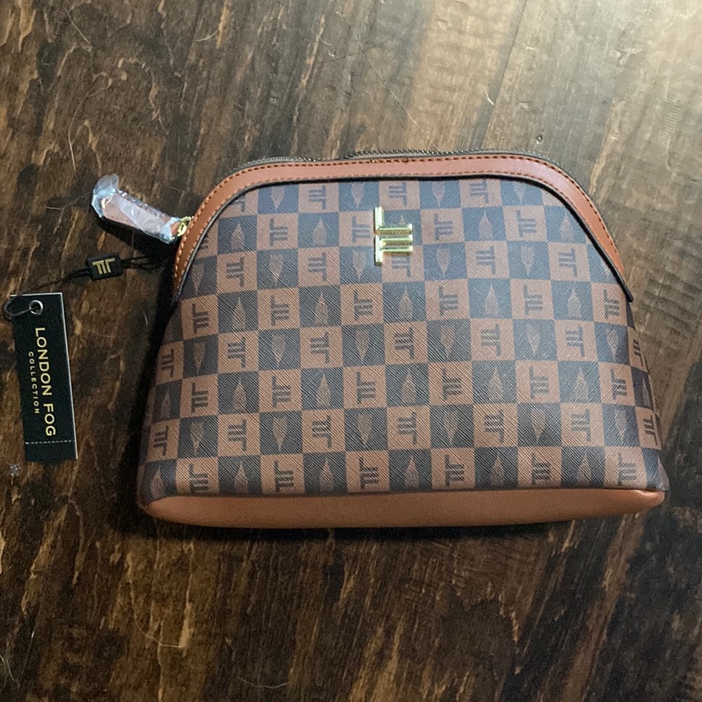 NEW London fog cosmetic bag